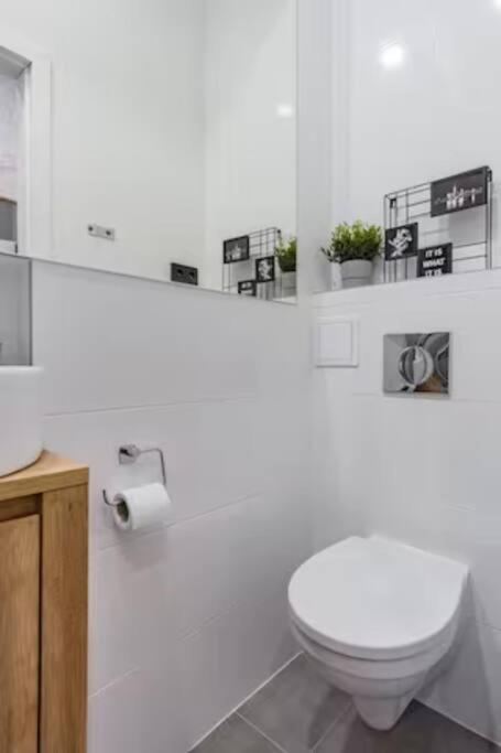 Kawalerka W Srodmiesciu 23 Appartement Łódź Buitenkant foto